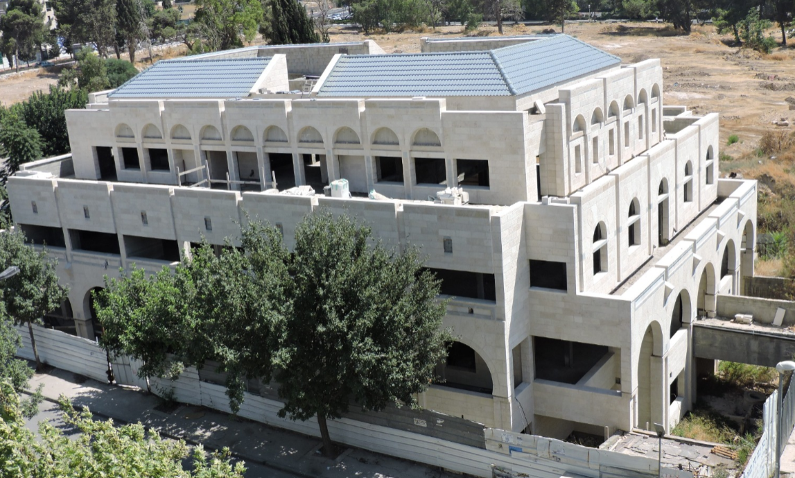 משכן עטרת מנשה בארנונה